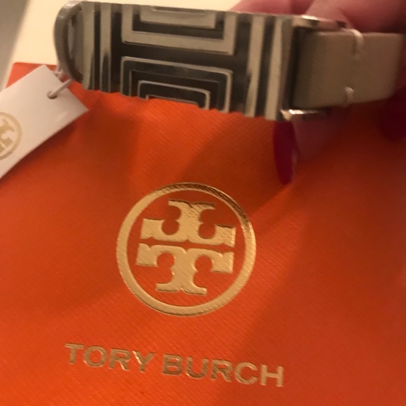 Gorgeous Tory Burch double wrap bracelet ❤️ - Picture 3 of 8